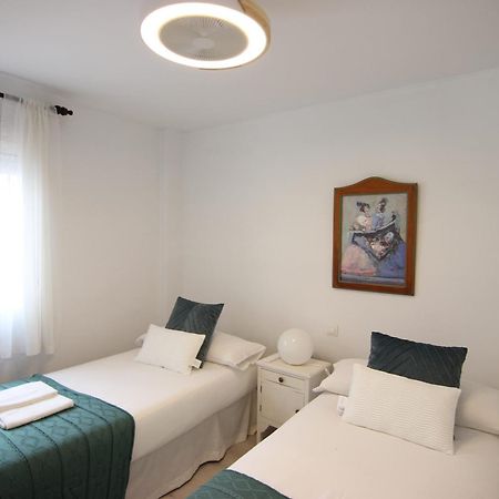 Rentalsevilla Espacioso Apartamento En La Alameda De Hercules Con Parking Ngoại thất bức ảnh