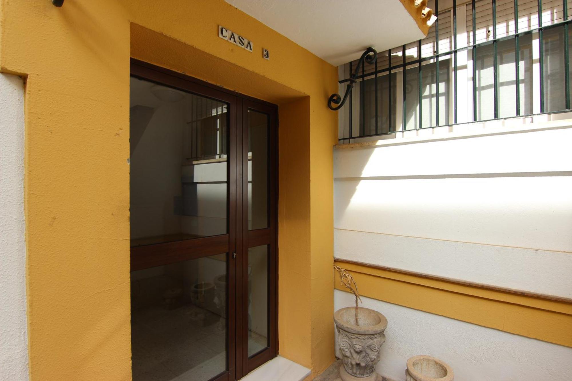 Rentalsevilla Espacioso Apartamento En La Alameda De Hercules Con Parking Ngoại thất bức ảnh